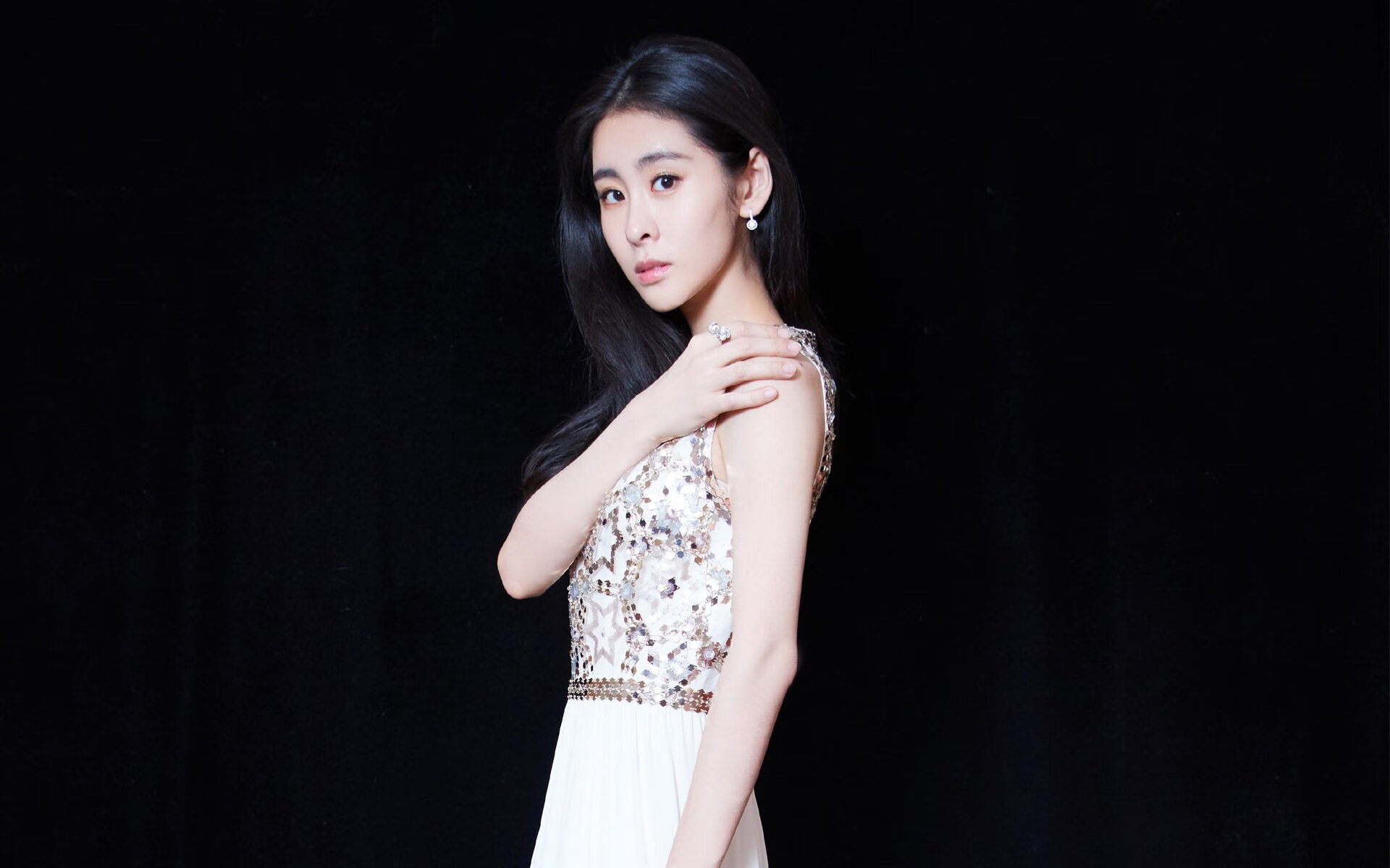 国际足球裁判引入AI助理,执法水平再提升,国际足球裁判员