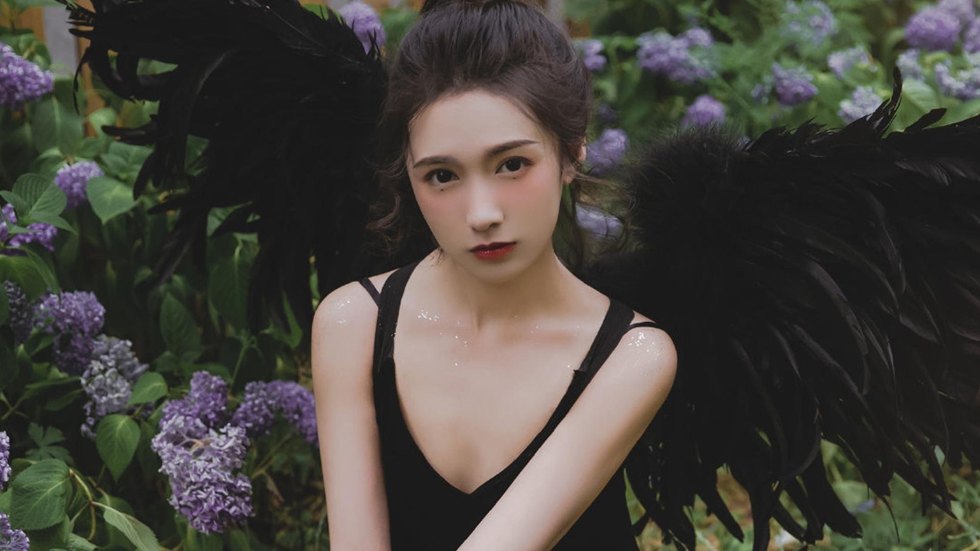 九游网页版入口-约翰·恩多耶-布鲁阿尔稳定发挥赢得满堂彩，多恩布什