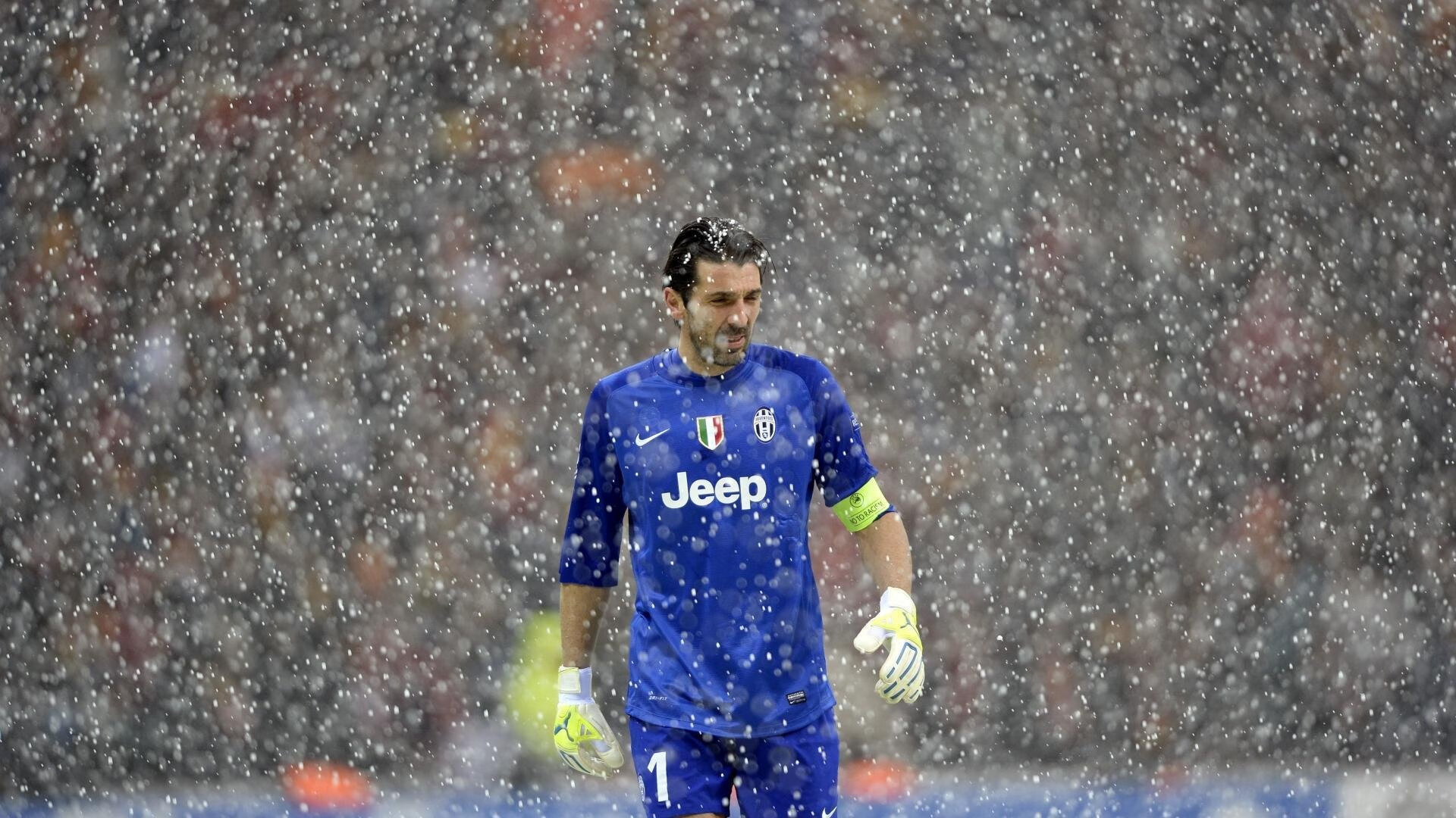 九游网页版官网入口-球员之间的友谊和竞争，体育精神的最佳体现，球员之间用什么语言交流